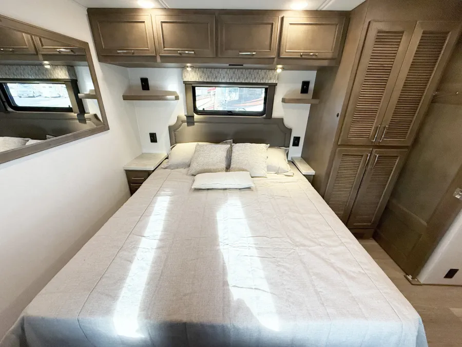 2026 Renegade Verona 40VBH | Photo 19 of 30