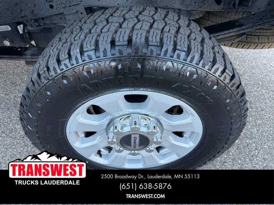 2024 Ford Super Duty F-250 XLT | Photo 16 of 22