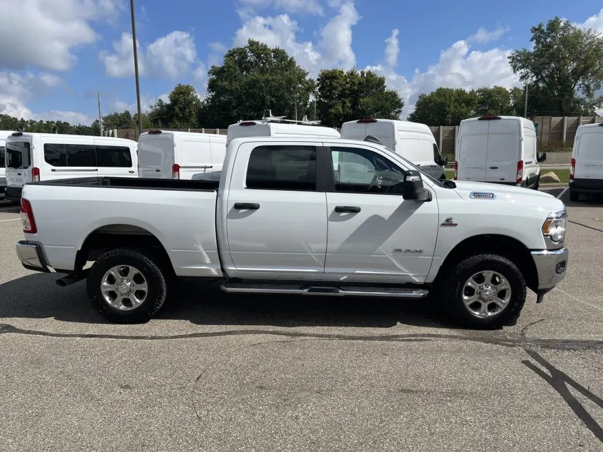 2024 RAM 2500 Big Horn | Photo 16 of 21