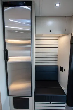 2026 Pleasure-way Plateau XLTW | Thumbnail Photo 15 of 24