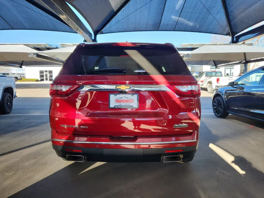 2024 GMC Sierra 2500HD Denali | Photo 2 of 3