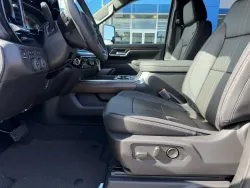 2026 Chevrolet Silverado 3500HD High Country | Thumbnail Photo 14 of 22