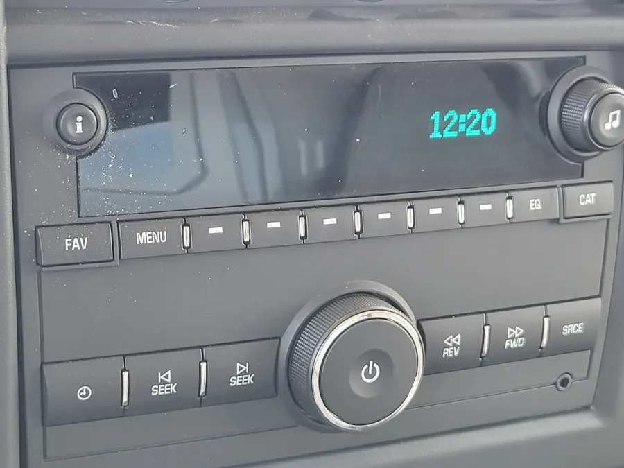 2025 GMC Savana Commercial Cutaway | Photo 14 of 20