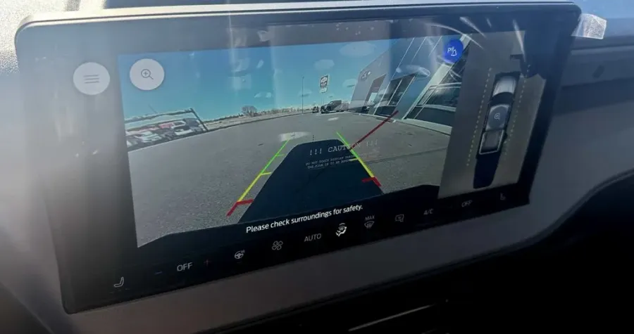 2026 Ford Maverick | Photo 15 of 21