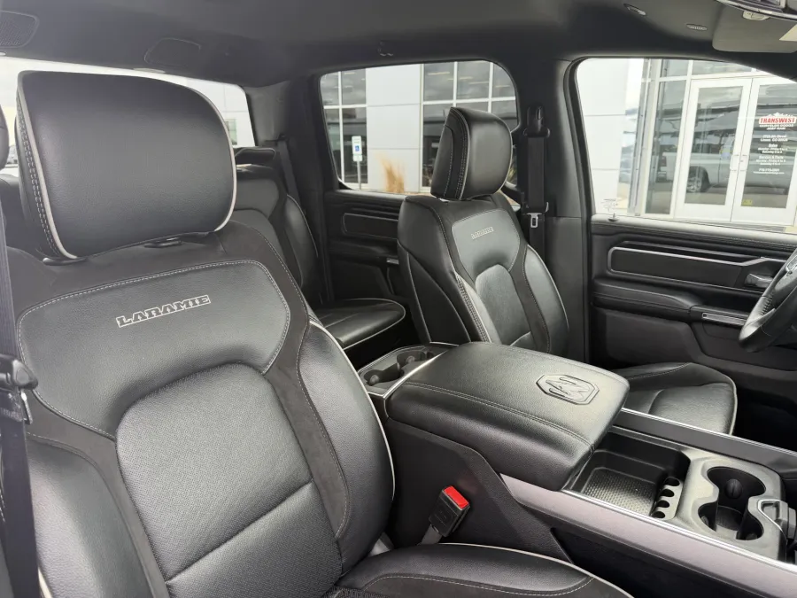 2024 RAM 1500 Laramie | Photo 11 of 18