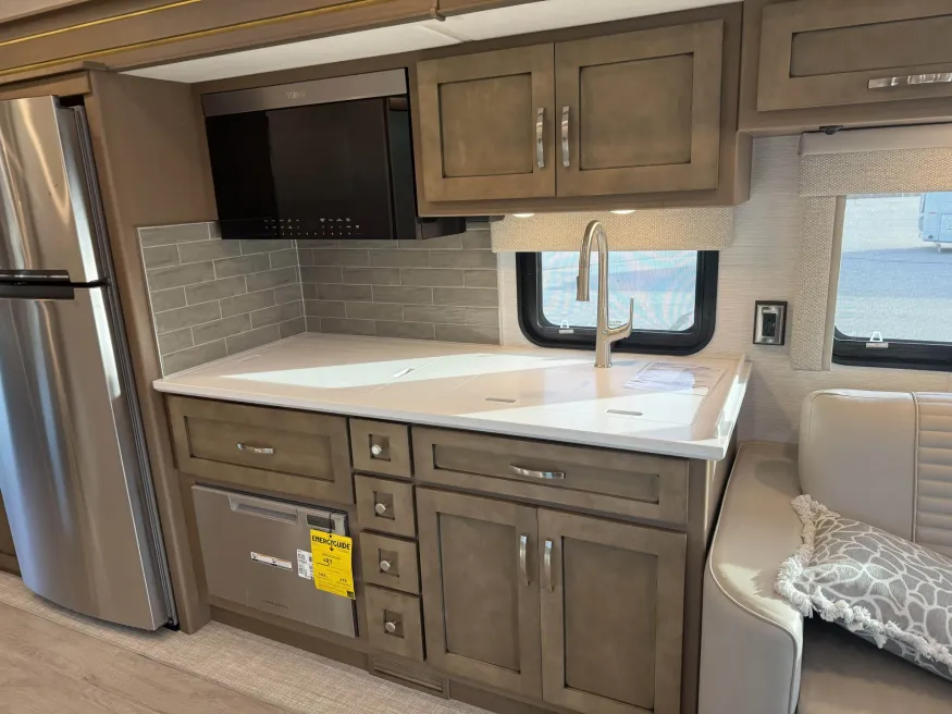 2026 Newmar Grand Star 3444 | Photo 22 of 47