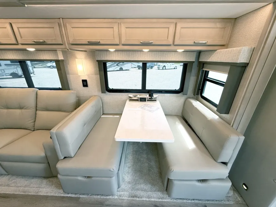 2026 Renegade Verona 40VRB | Photo 8 of 31