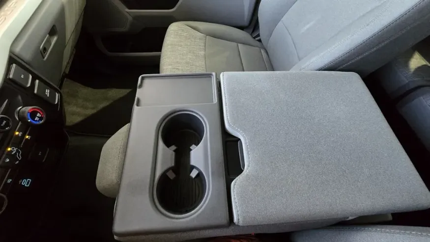 2025 Ford Super Duty F-250 | Photo 20 of 26