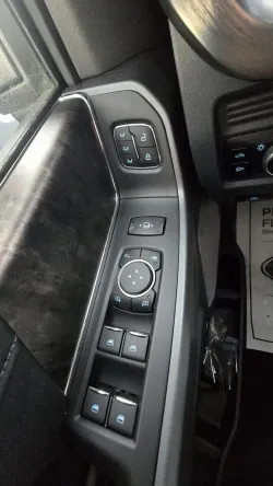 2026 Ford Super Duty F-250 | Thumbnail Photo 14 of 35