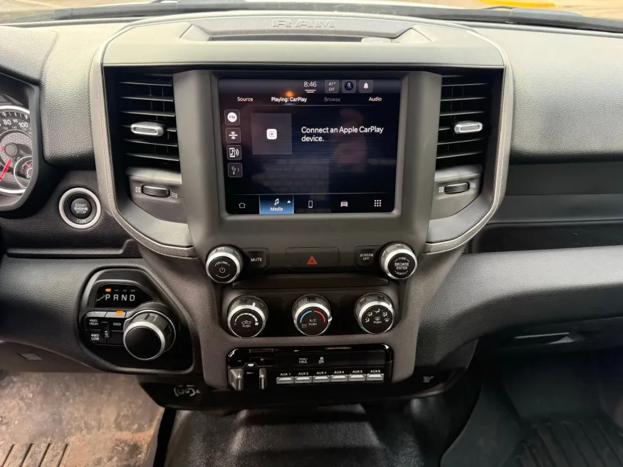2022 RAM 3500 Tradesman | Photo 10 of 21