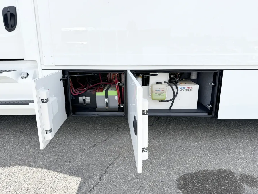 2026 Renegade Verona 36VSB | Photo 29 of 28