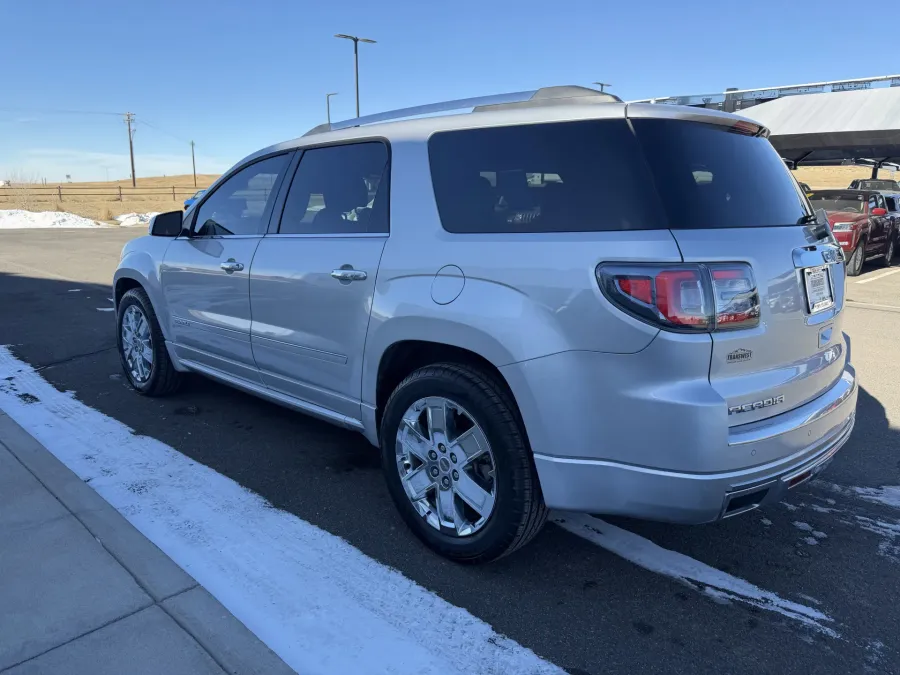 2016 GMC Acadia Denali | Photo 5 of 21
