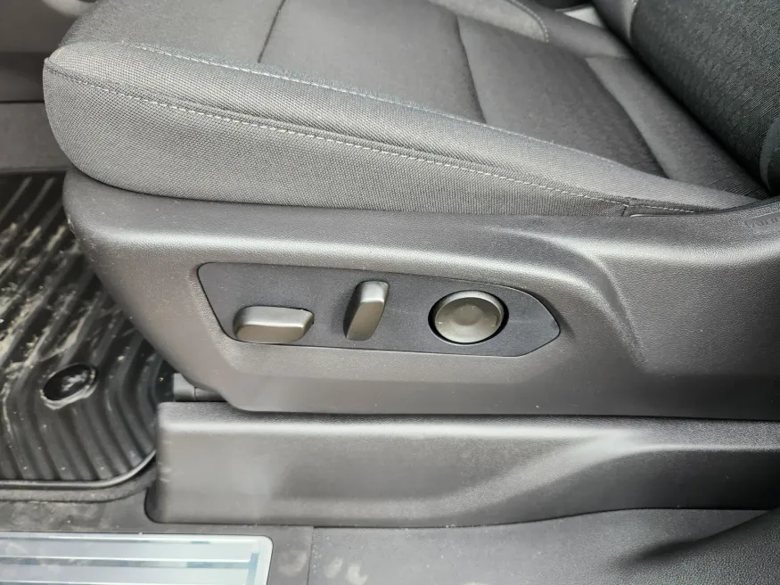 2026 GMC Sierra 1500 Elevation | Photo 17 of 23