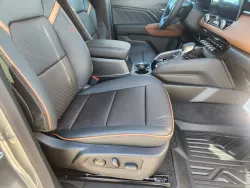 2026 GMC Canyon 4WD AT4 | Thumbnail Photo 17 of 30