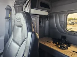 2024 Peterbilt 389 | Thumbnail Photo 25 of 32