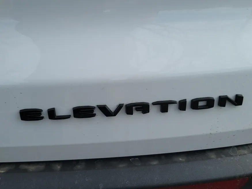 2026 GMC Acadia AWD Elevation | Photo 7 of 24