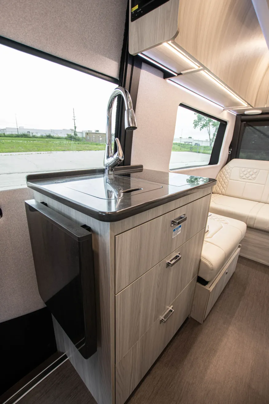 2025 Tiffin GT1 19 AG | Photo 14 of 21