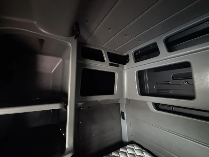 2022 Peterbilt 389 | Photo 18 of 20