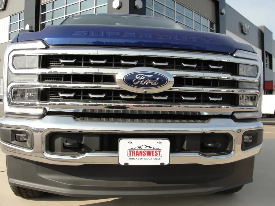 2026 Ford F250 | Photo 5 of 16