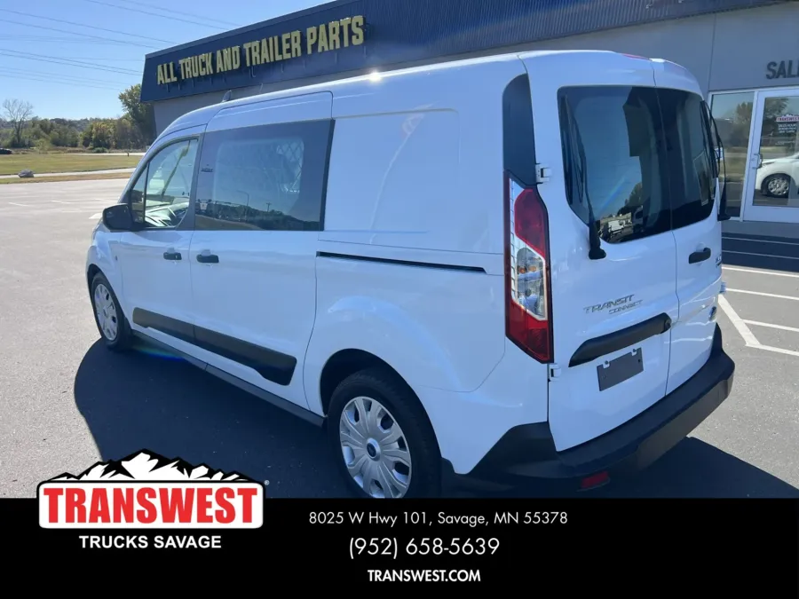 2021 Ford Transit Connect XLT | Photo 9 of 16