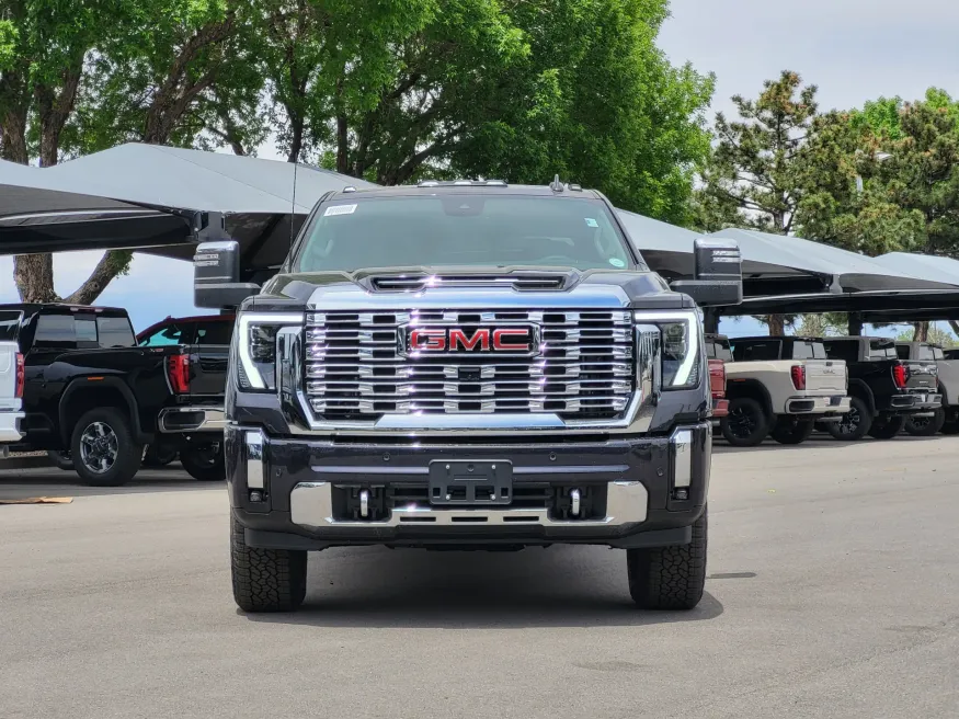 2026 GMC Sierra 2500HD Denali | Photo 1 of 25