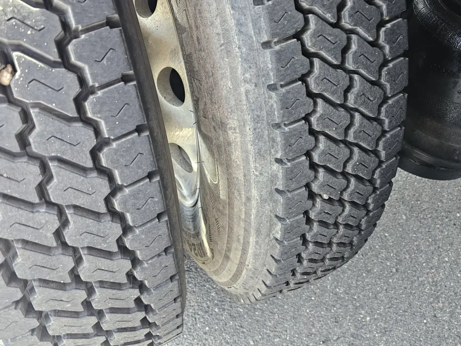 2019 Peterbilt 367 | Photo 14 of 19