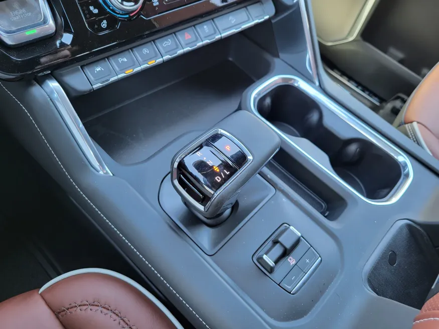 2026 GMC Sierra 1500 Denali Ultimate | Photo 17 of 26