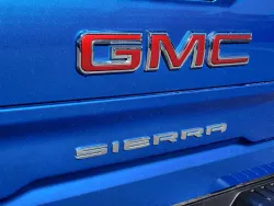 2023 GMC Sierra 1500 AT4 | Thumbnail Photo 13 of 31