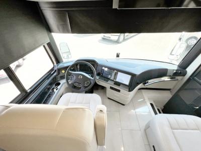 2023 Newmar London Aire 4569 | Thumbnail Photo 28 of 42