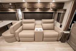 2026 Newmar Dutch Star 4369 | Thumbnail Photo 7 of 25