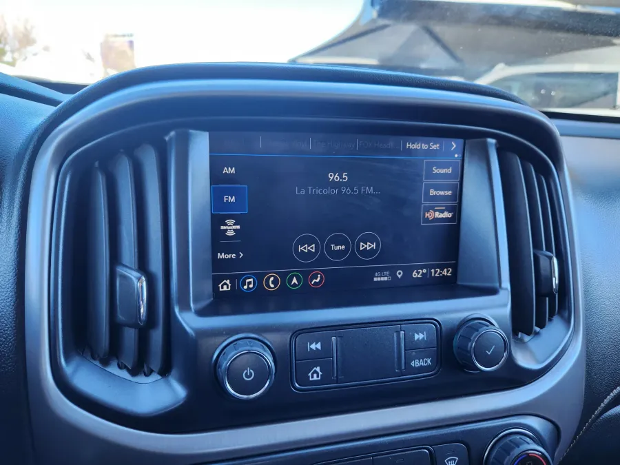 2022 GMC Canyon 4WD AT4 w/Leather | Photo 27 of 31