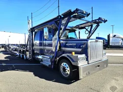2022 Western Star 4900FA | Thumbnail Photo 3 of 27