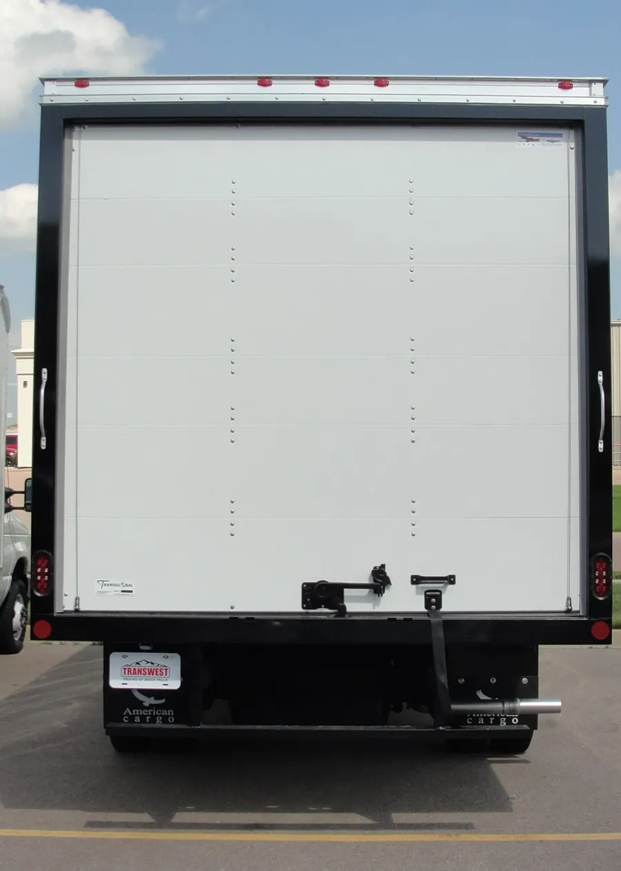 2026 Ford E-450 | Photo 5 of 10