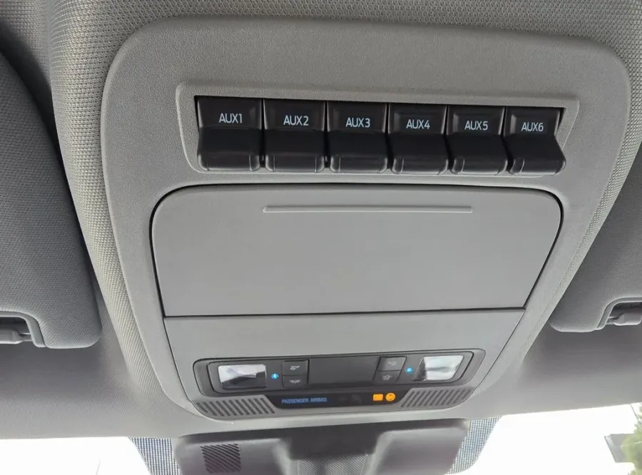 2026 Ford Super Duty F-250 | Photo 36 of 41