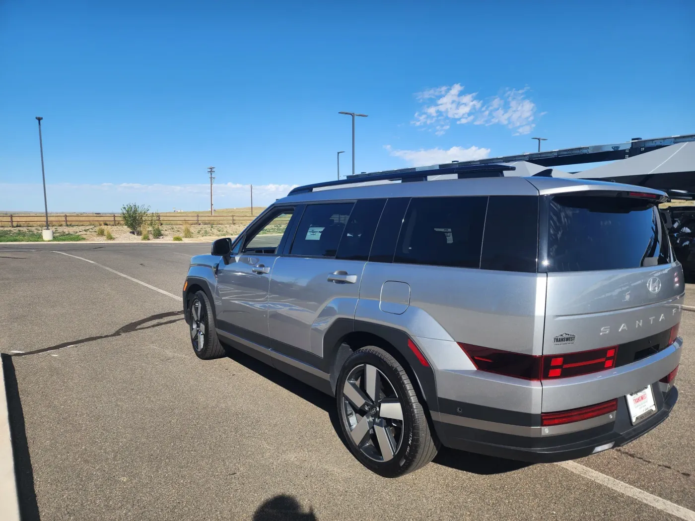 2024 Hyundai Santa Fe Limited | Photo 5 of 30