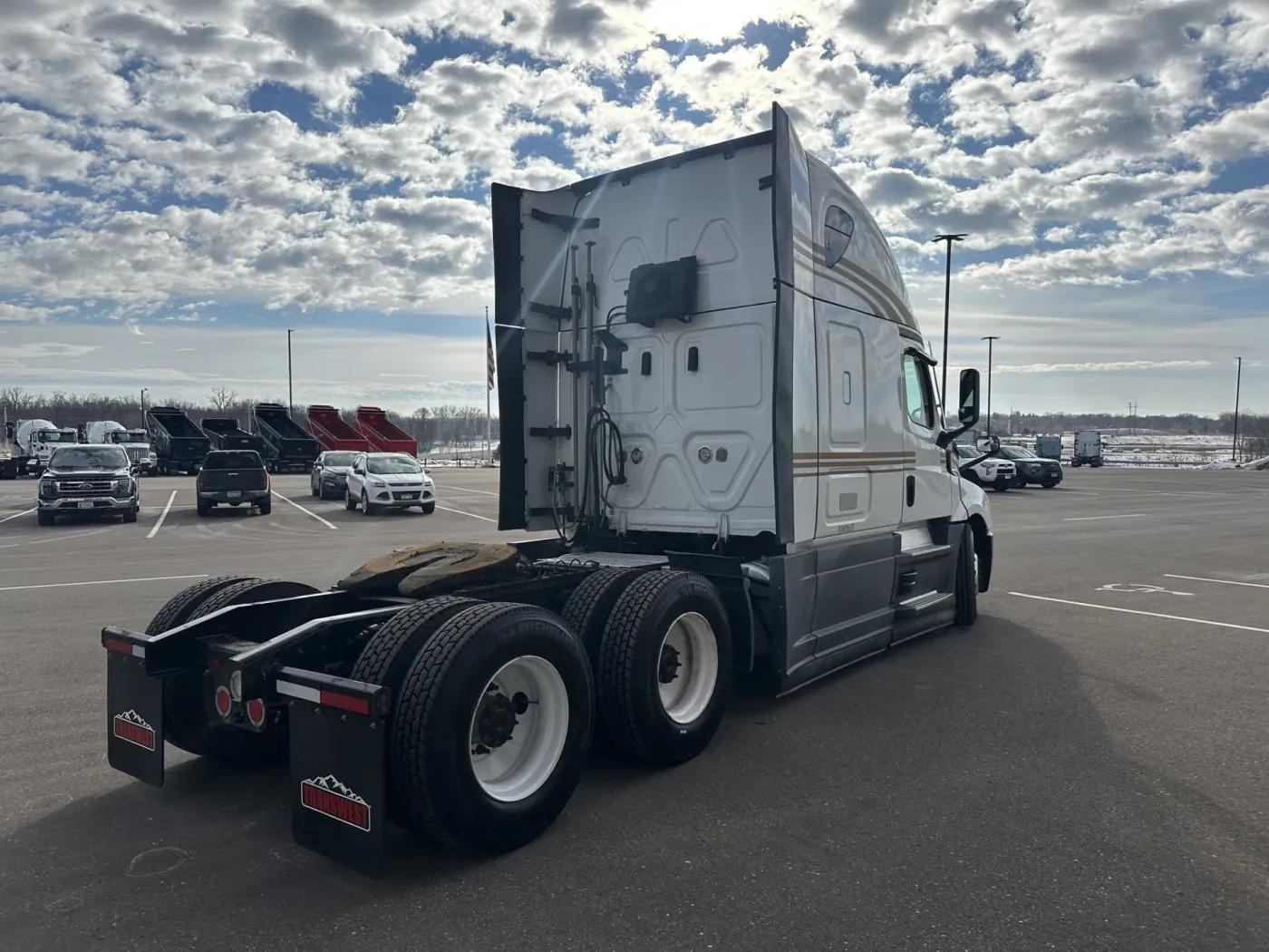 2022 Freightliner Cascadia | Photo 5 of 22