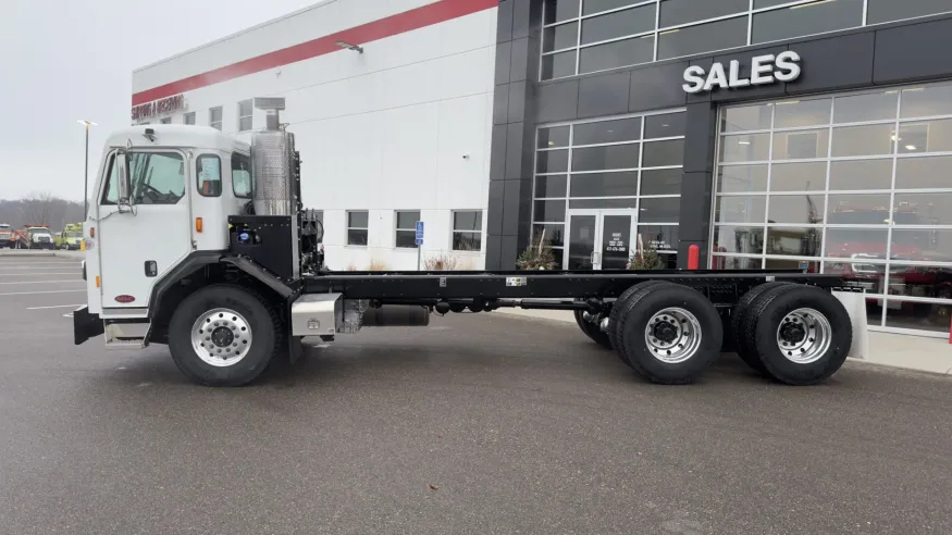 2026 Peterbilt 520 | Photo 3 of 20