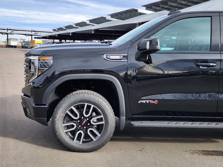 2026 GMC Sierra 1500 AT4 | Photo 5 of 23