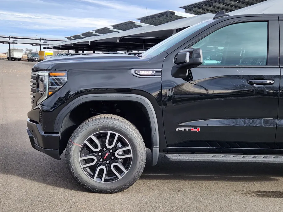 2026 GMC Sierra 1500 AT4 | Photo 5 of 23