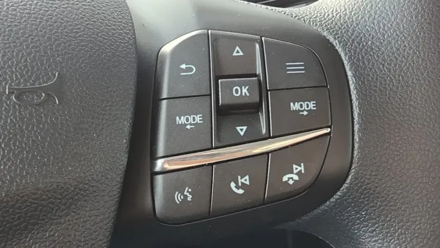 2026 Ford Maverick | Photo 25 of 36