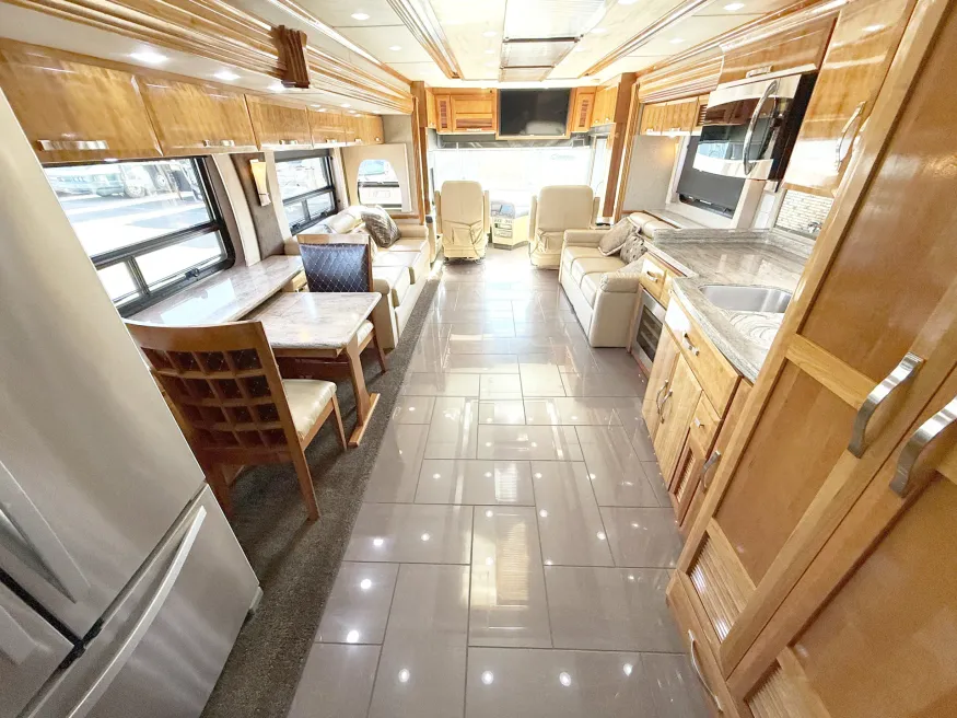 2013 Newmar King Aire 4584 | Photo 5 of 33