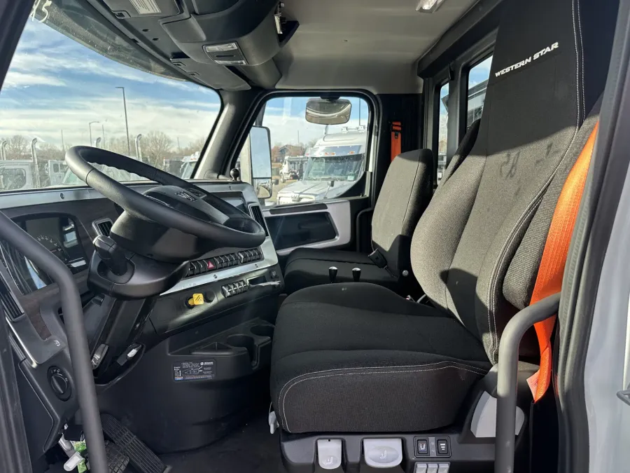 2026 Western Star 47X | Photo 8 of 18