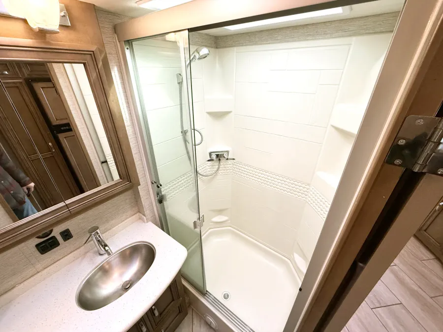 2022 Newmar Bay Star 3626 | Photo 13 of 30