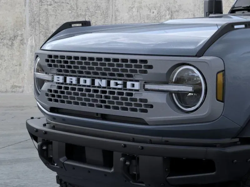 2025 Ford Bronco | Photo 19 of 25