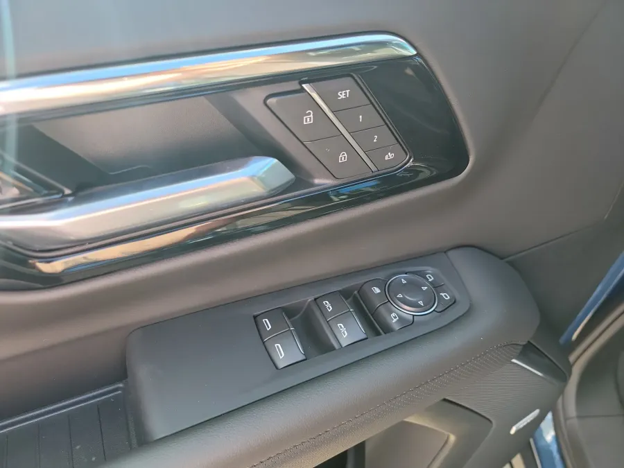 2026 Chevrolet Tahoe High Country | Photo 15 of 26