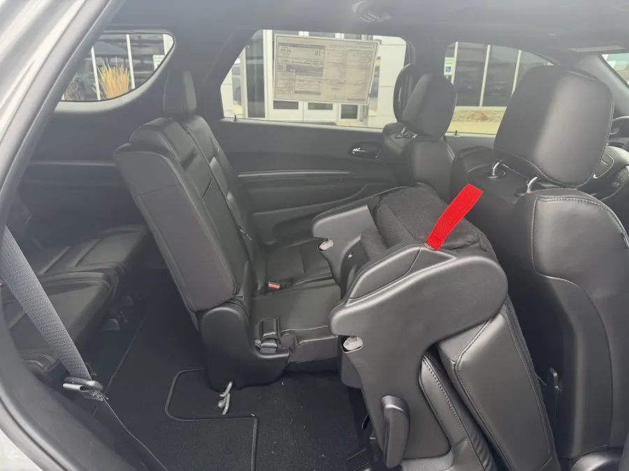 2026 Dodge Durango GT Plus HEMI V8 | Photo 12 of 21