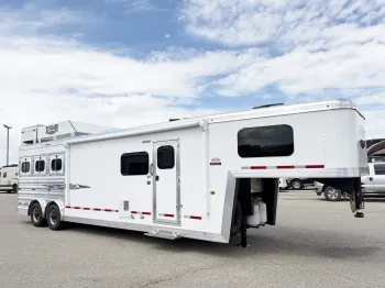 2025 Logan Coach Select 812 3HLQ