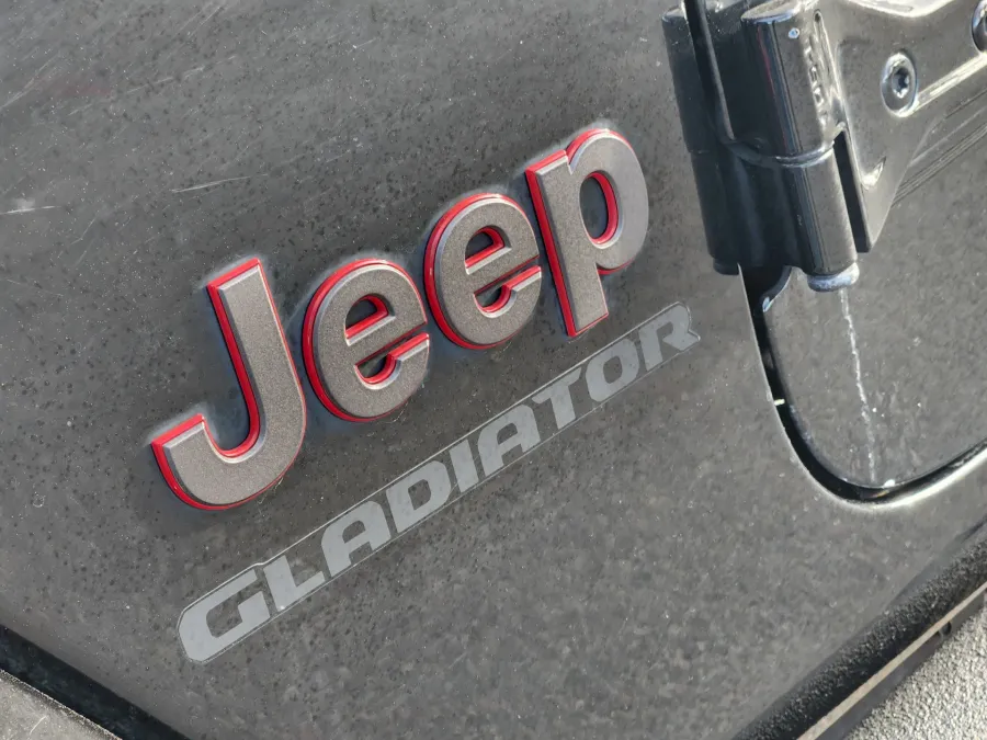 2020 Jeep Gladiator Rubicon | Photo 7 of 25