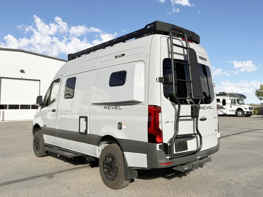 2026 Winnebago Revel 44E | Photo 14 of 15