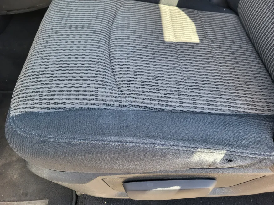 2010 Dodge Ram 1500 SLT | Photo 18 of 21